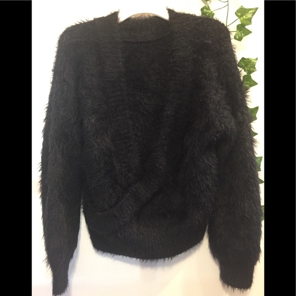 Urban Outfitters Elsa Fuzzy Sweater - Picture 6 of 9